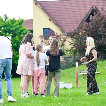 Aseltur Brasov Ξενοδοχείο Εξωτερικό φωτογραφία