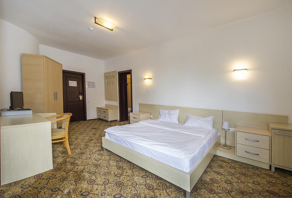 Aseltur Brasov Ξενοδοχείο Εξωτερικό φωτογραφία