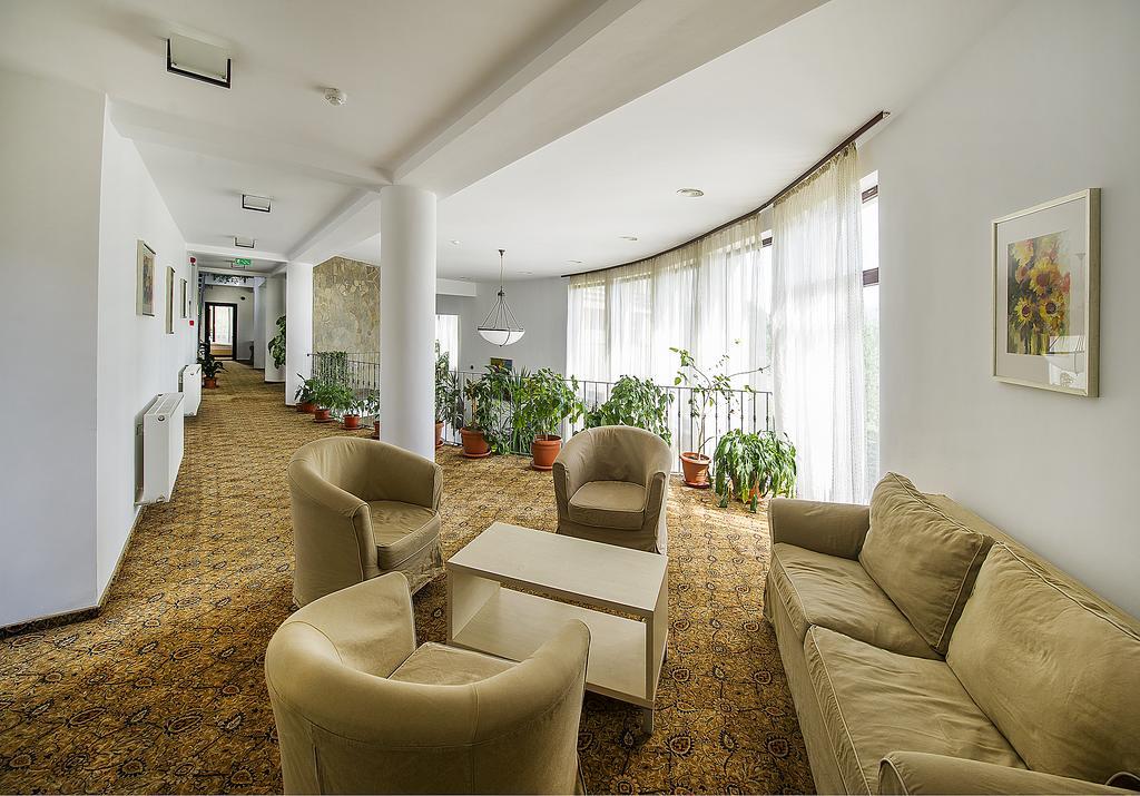 Aseltur Brasov Ξενοδοχείο Εξωτερικό φωτογραφία